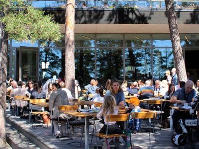 Bådan outdoor seating.