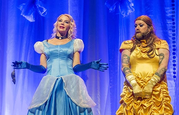 Julshow 2017 Snödrottningen med Rickard Söderberg.