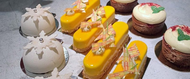 Foto av 2020 års tre julbakelser