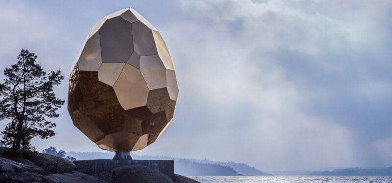 Bild på skulpturen Solar Egg.