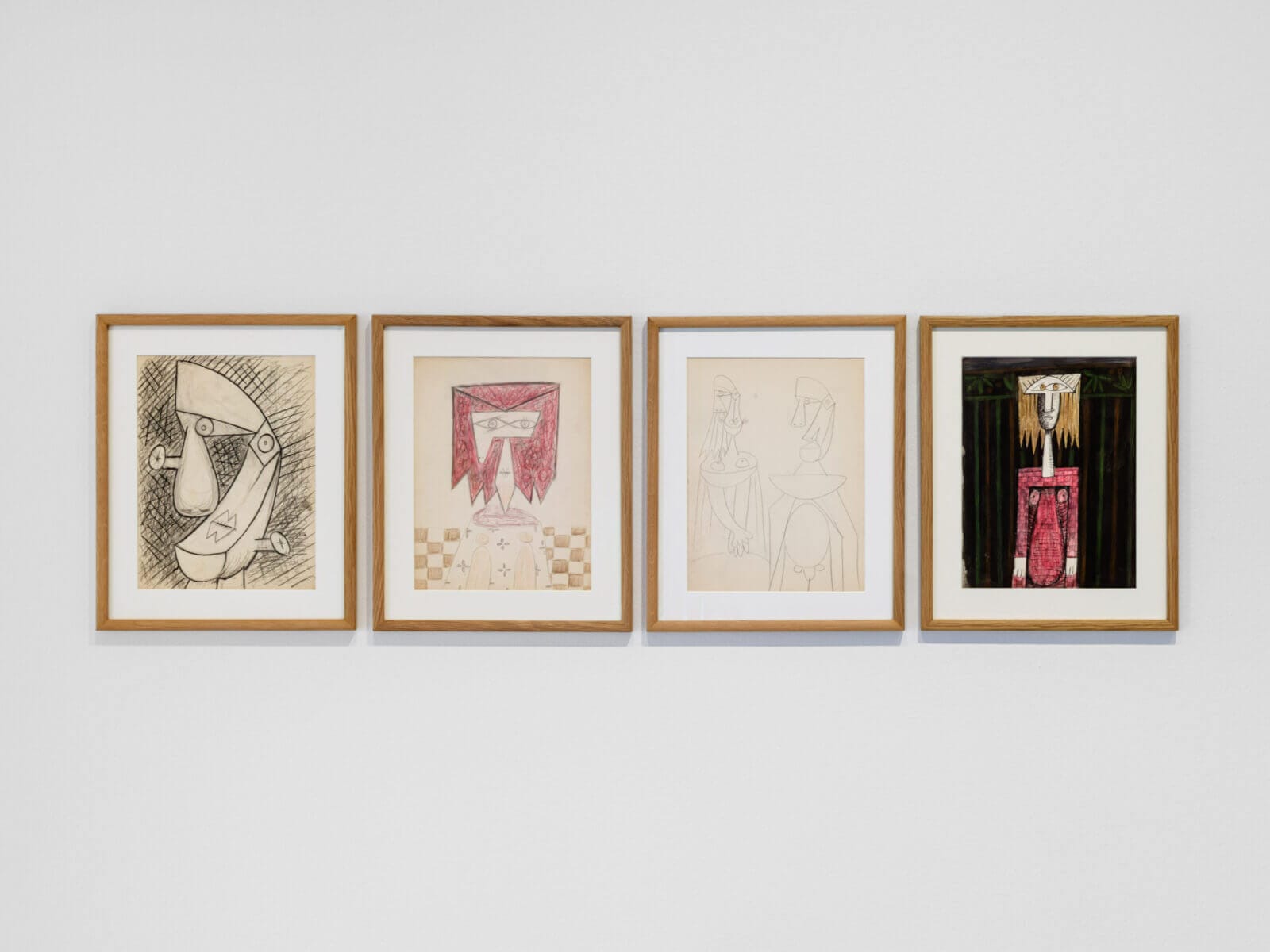 Dora Maar teckningar. Dora Maar, Carnet à dessin MSM: Portrait de Picasso; Portrait de femme; Carnet à dessin MSM: Le couple; Femme en rouge au papier peint, 1939. Courtesy of Galerie Boquet and Ambroise Audoin-Rouzeau ©️ Dora Maar / Bildupphovsrätt 2025.