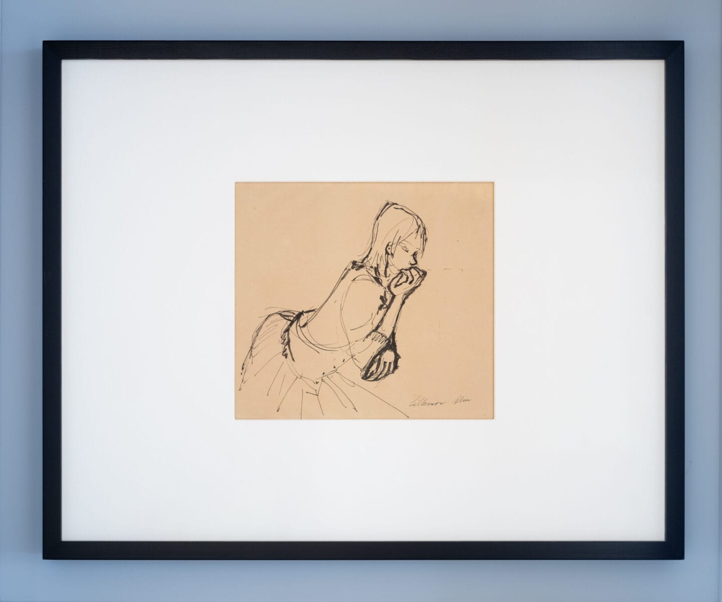 Bilden förställer ett verk av en flicka som biter på naglarna.