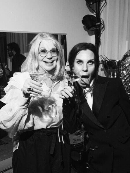 en svartvit bild på Samanada & Malena.