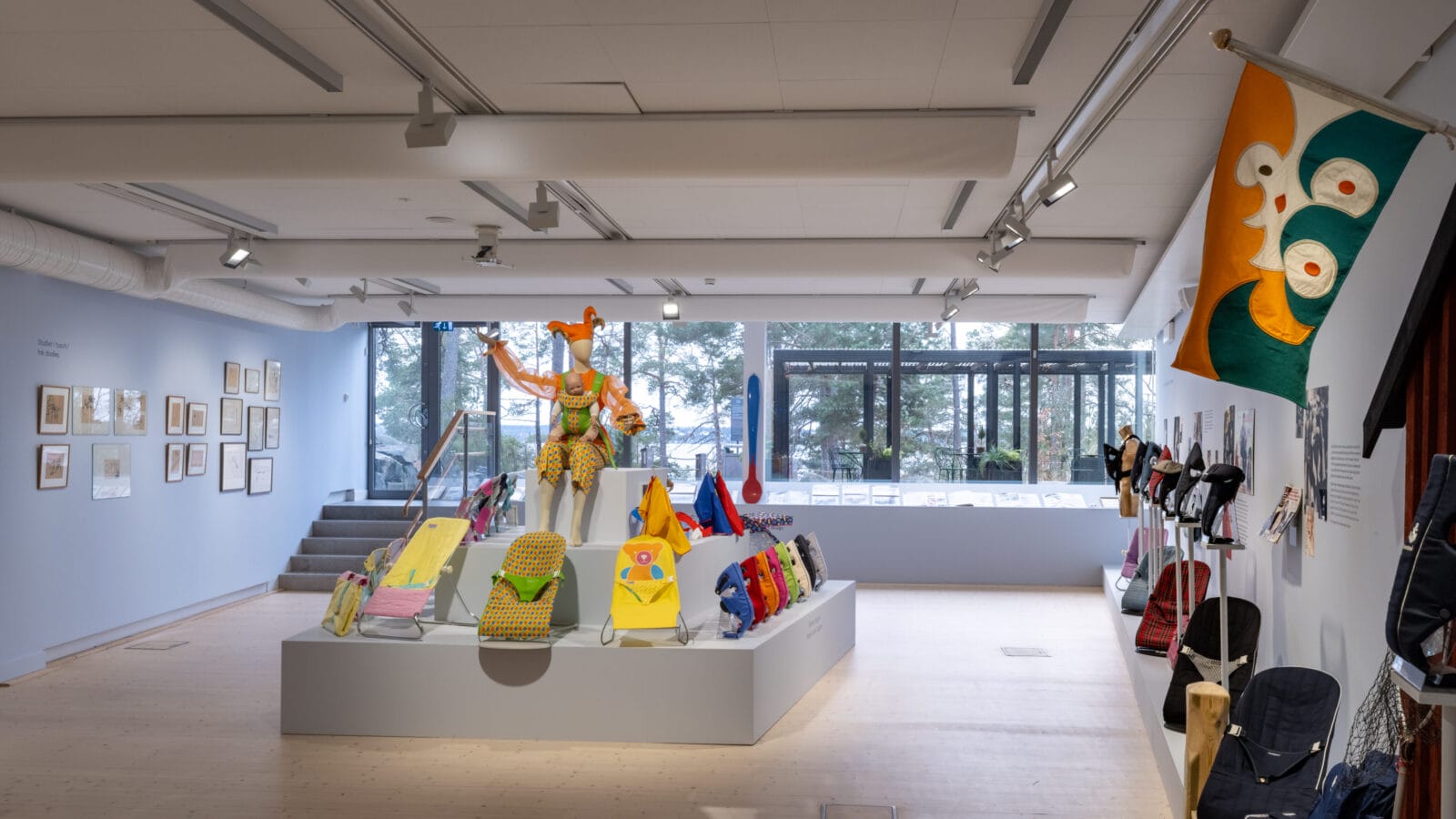 Utställningsvy över utställningen Mitt kreativa liv.